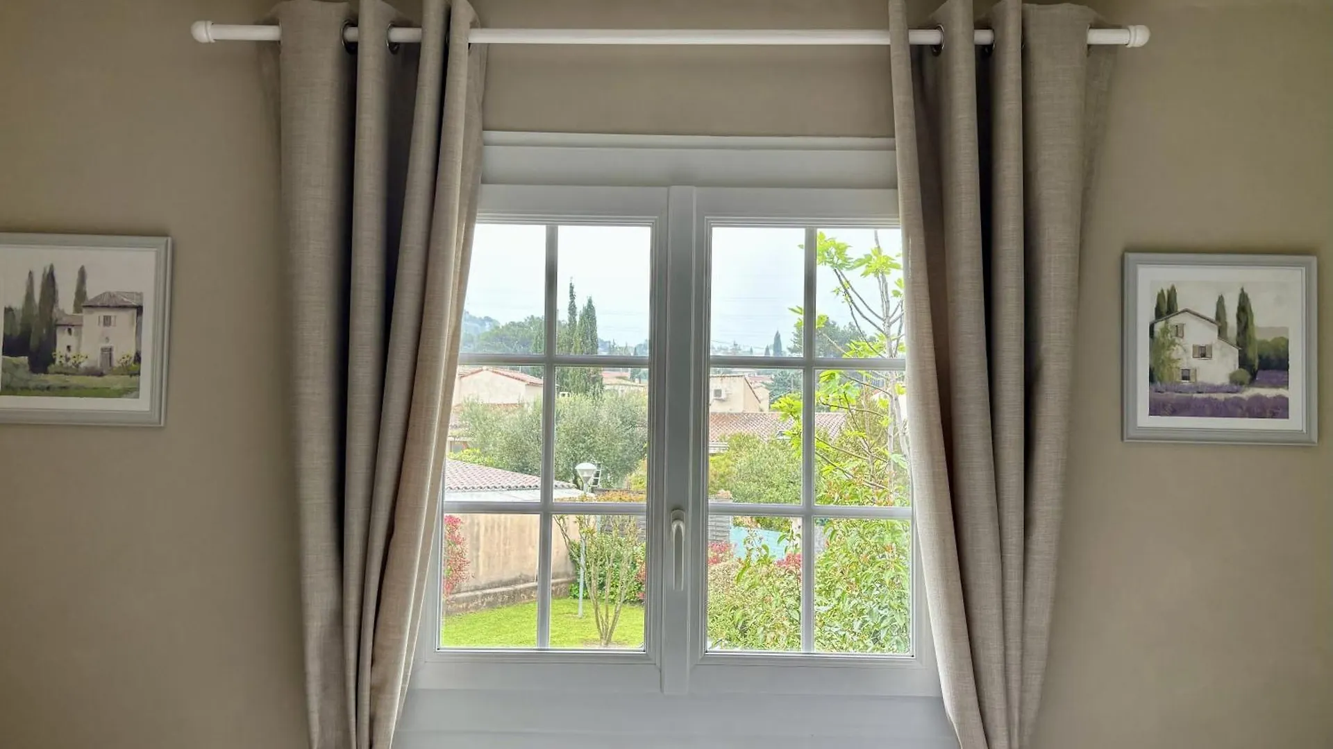 Charming 3-Bed Villa In Mougins Near Cannes