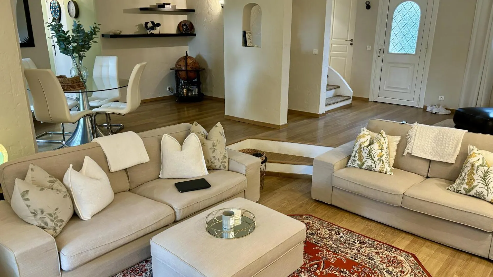 Charming 3-Bed Villa In Mougins Near Cannes 0*,  France