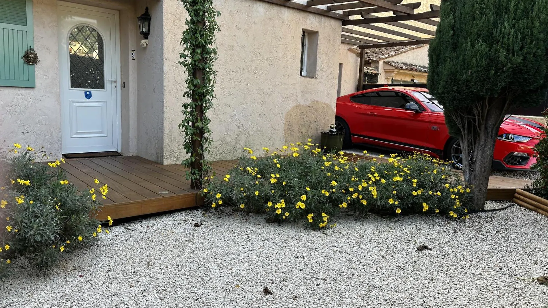 Charming 3-Bed Villa In Mougins Near Cannes